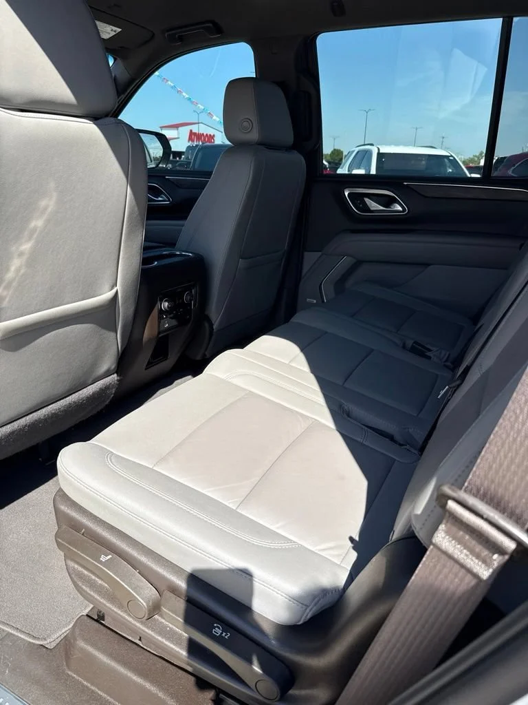 Used 2022 Summit White Chevrolet LT image 15