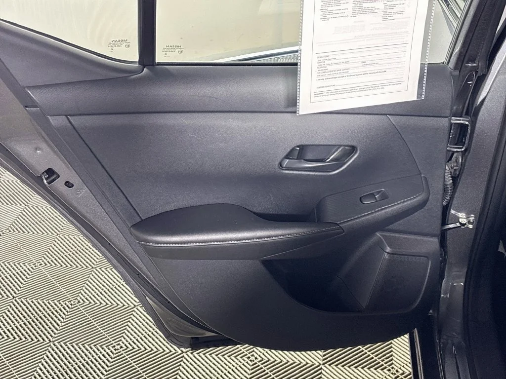 Used 2025 Gray Nissan S image 18