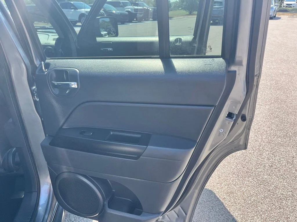 Used 2012 Gray Jeep Sport image 7