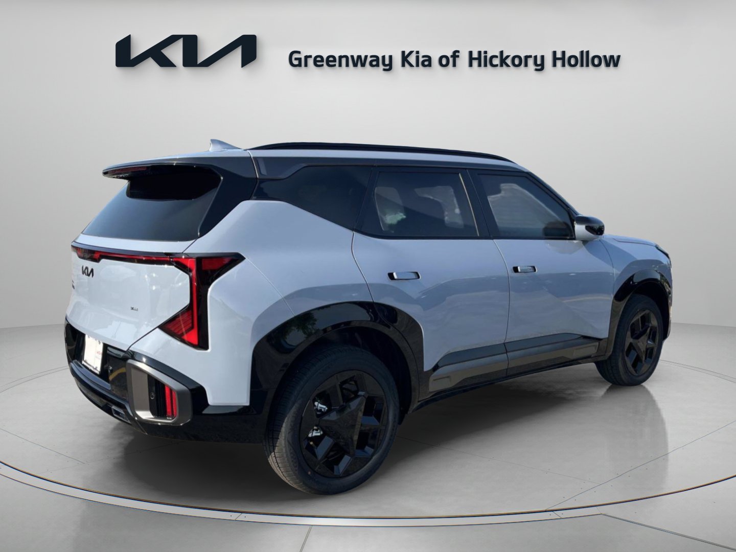 New 2027 Pale Gray Kia X-Line S image 7