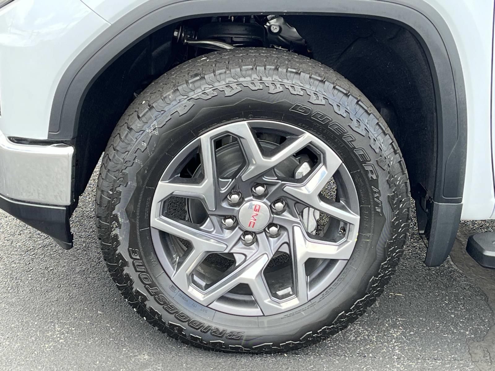 New 2026 Glacier White Tricoat GMC SLT image 12