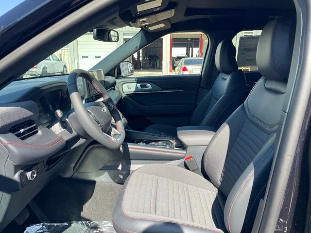 New 2026 Black Metallic Ford ST-Line image 7