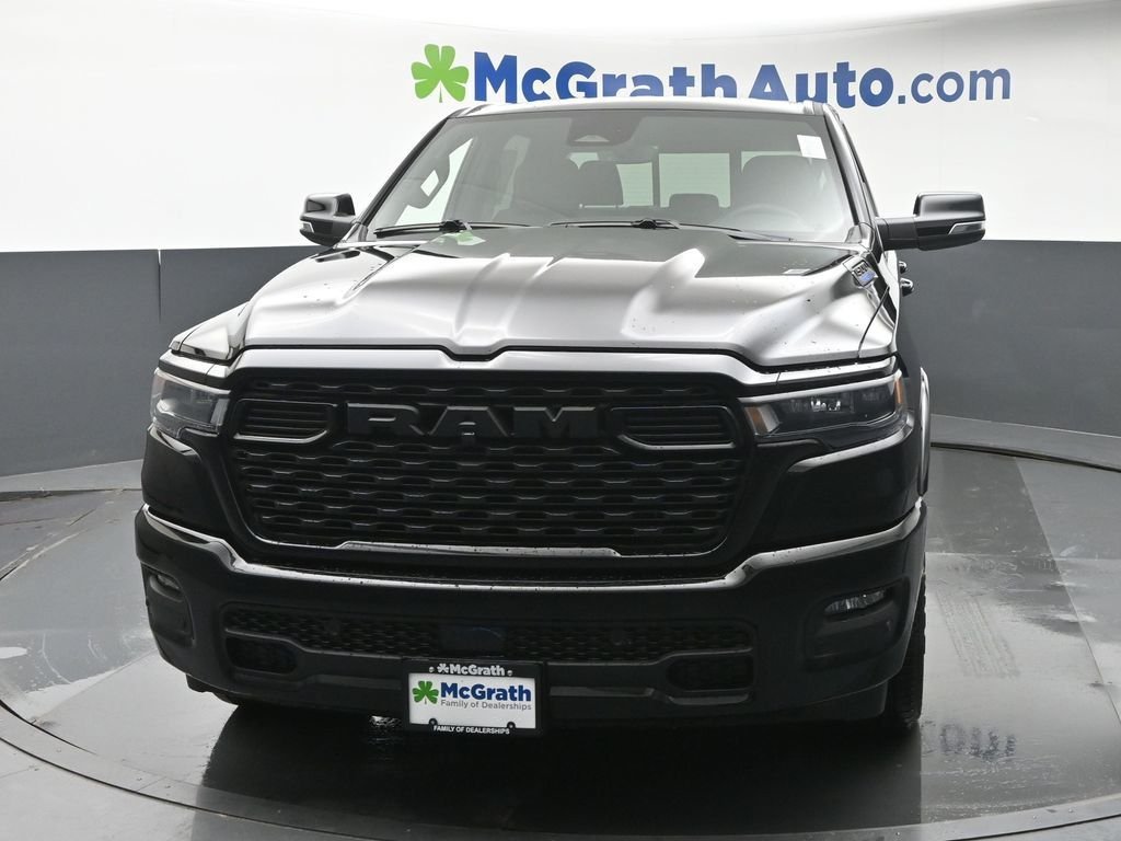 New 2026 Diamond Black Crystal Pearl-Coat Exterior Paint RAM Big Horn/Lone Star image 6