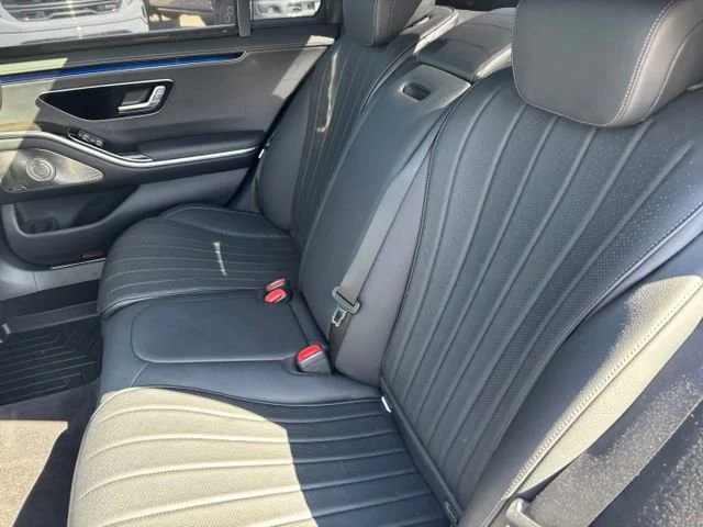 Used 2023 White Mercedes-Benz 4MATIC® image 18