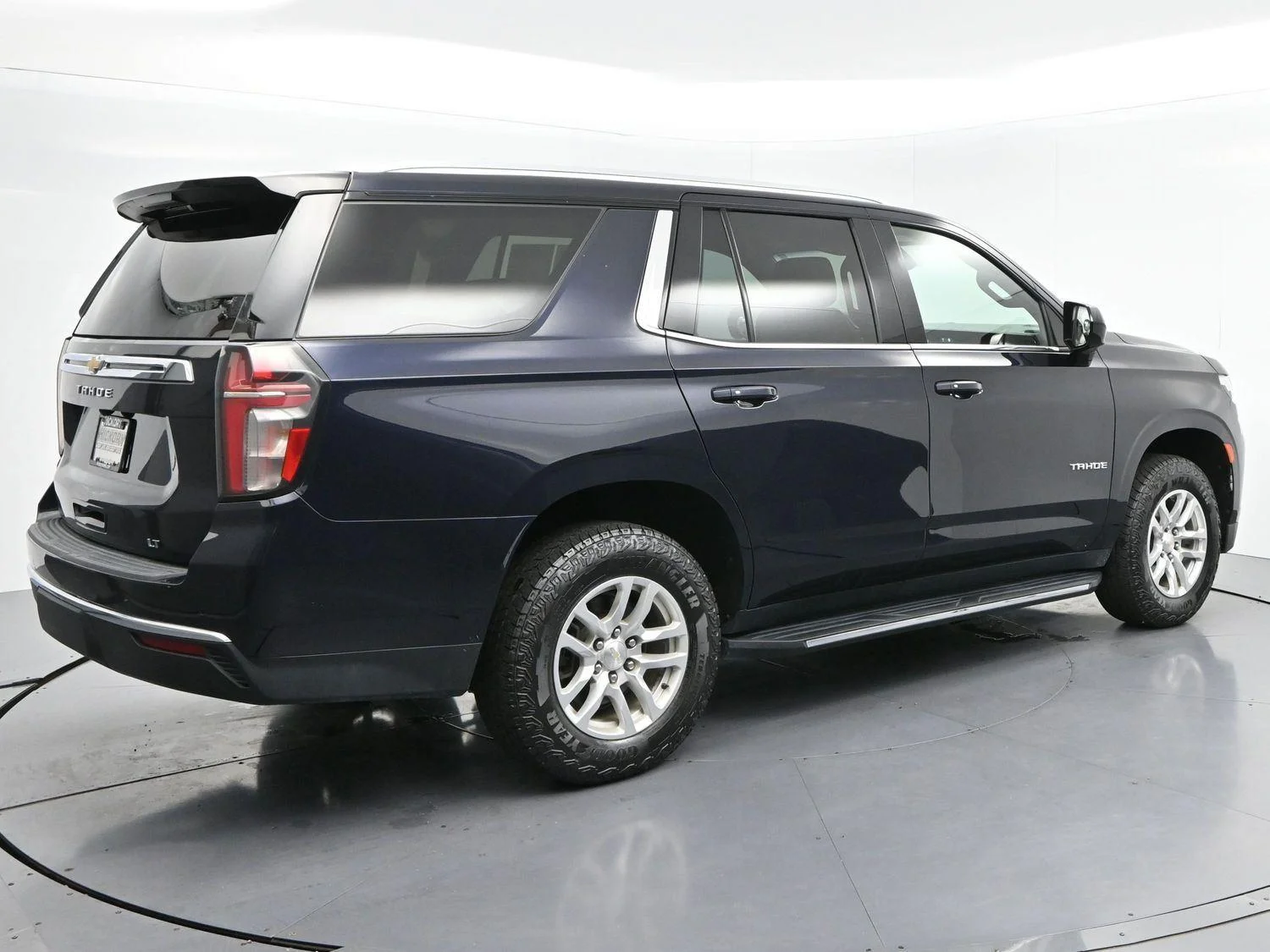 Used 2023 Midnight Blue Metallic Chevrolet LT image 7