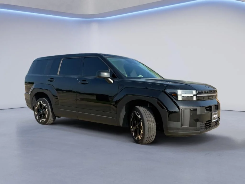 Used 2024 Phantom Black Hyundai SE image 8