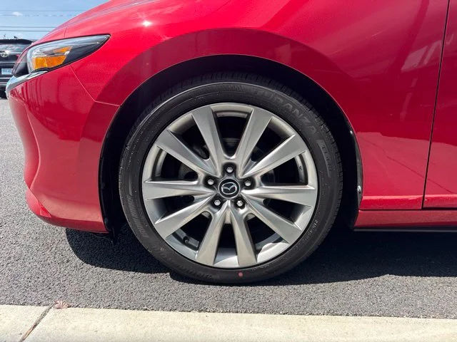 Used 2020 Red Mazda Select image 8