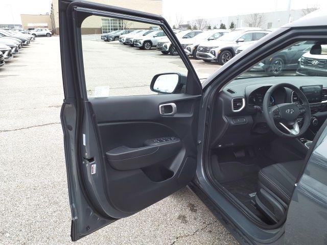 New 2026 Gray Hyundai SEL image 28