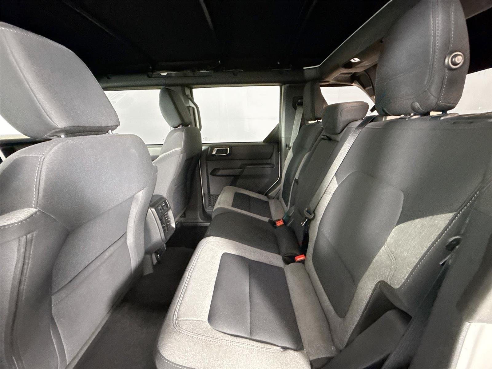 Used 2025 Oxford White Ford Base image 26