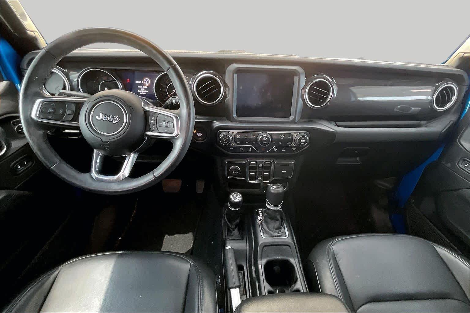 Used 2022 Hydro Blue Pearlcoat Jeep Unlimited Sahara Altitude image 14