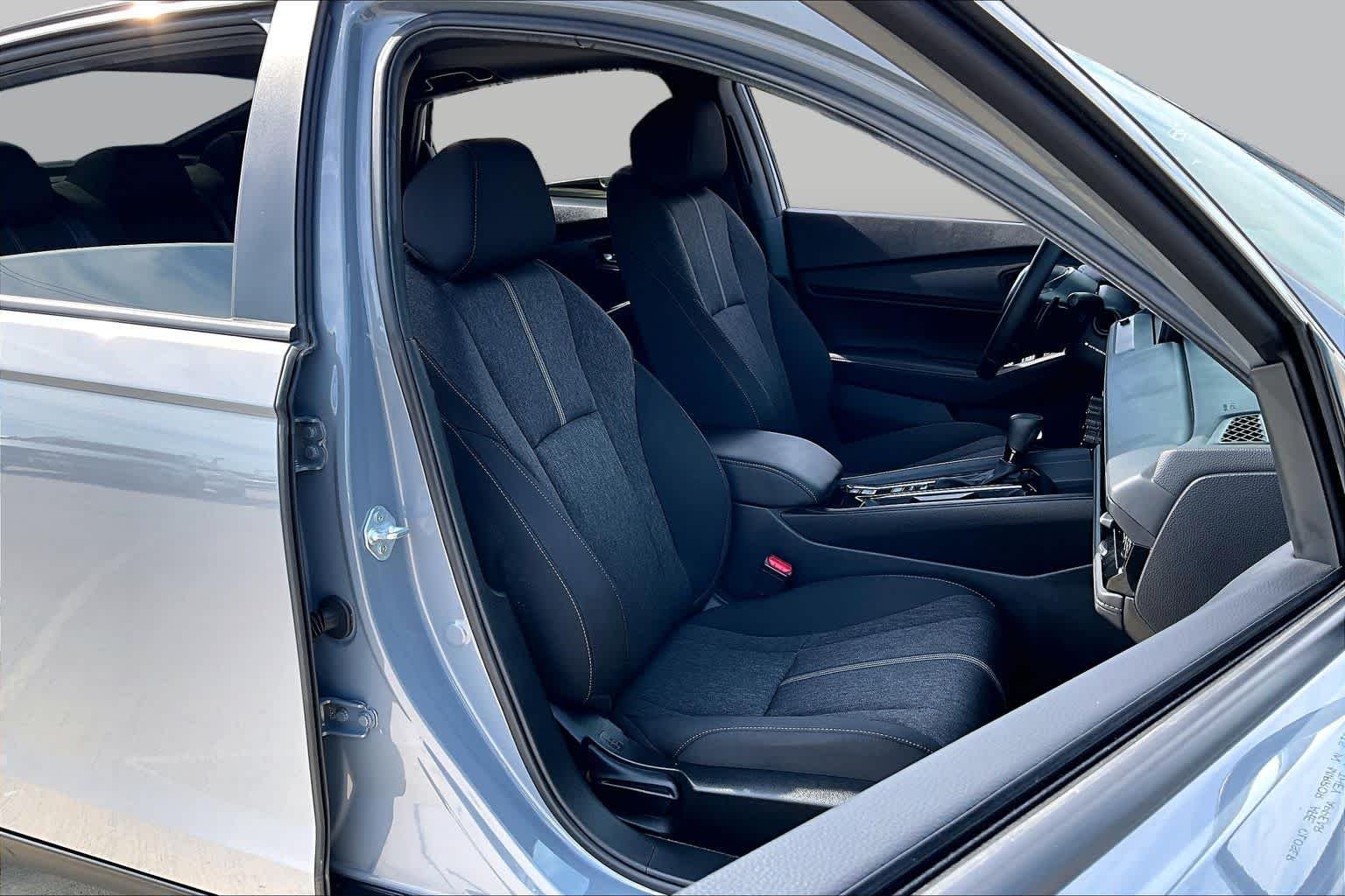 Used 2025 Urban Gray Pearl Honda Sport image 9