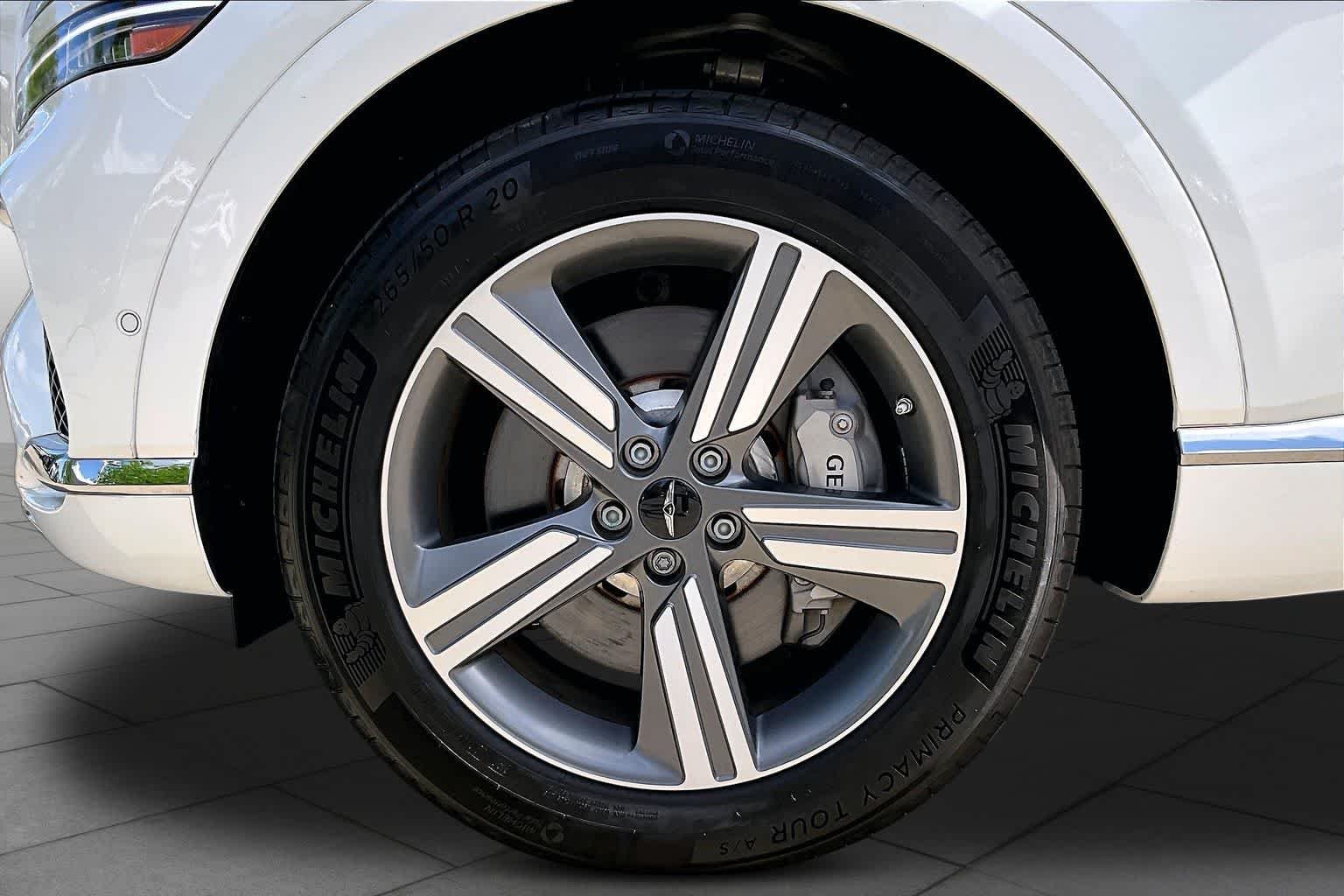 Used 2025 Uyuni White Genesis 3.5T image 11