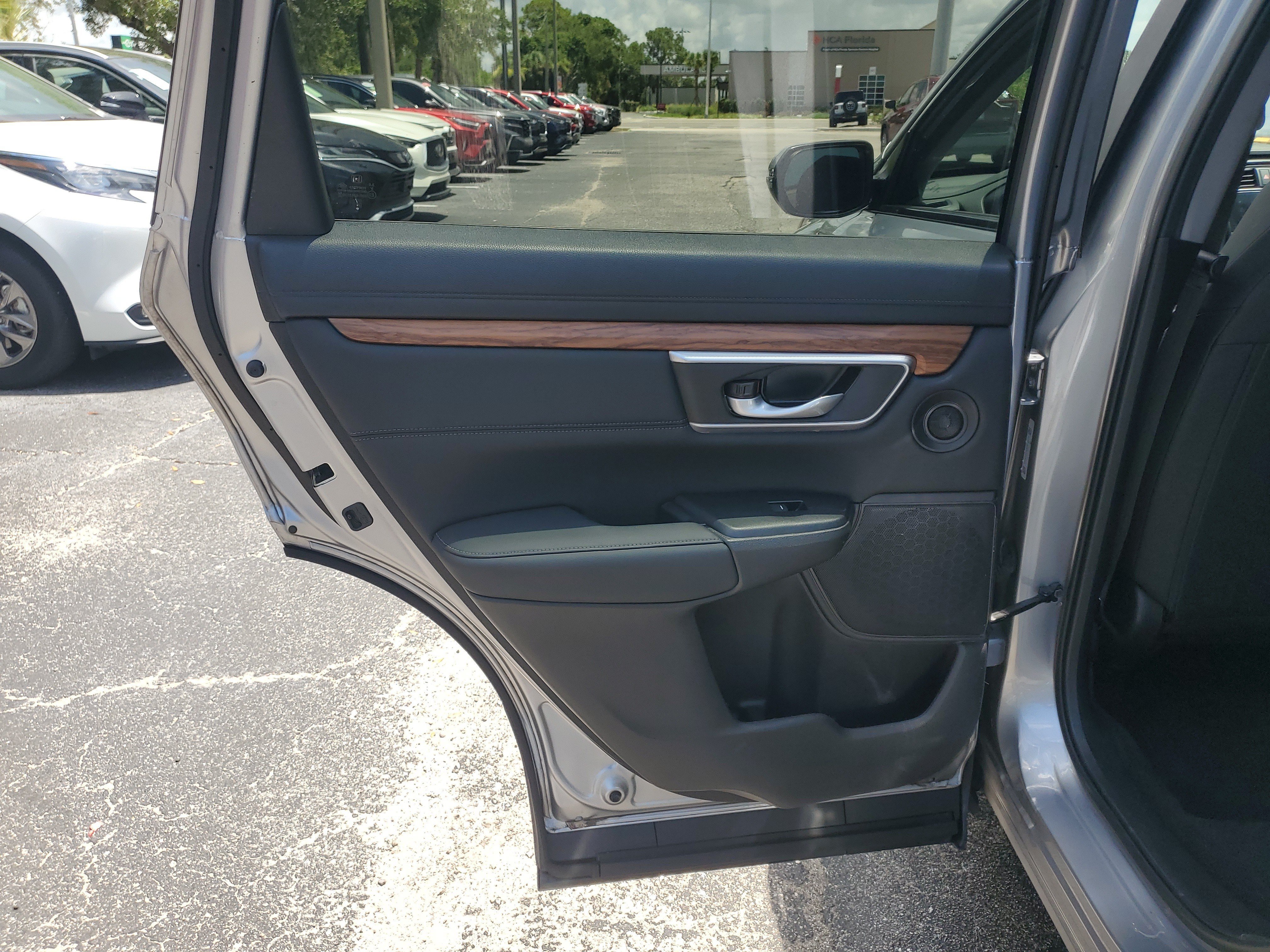 Used 2020 Silver Honda EX-L image 12