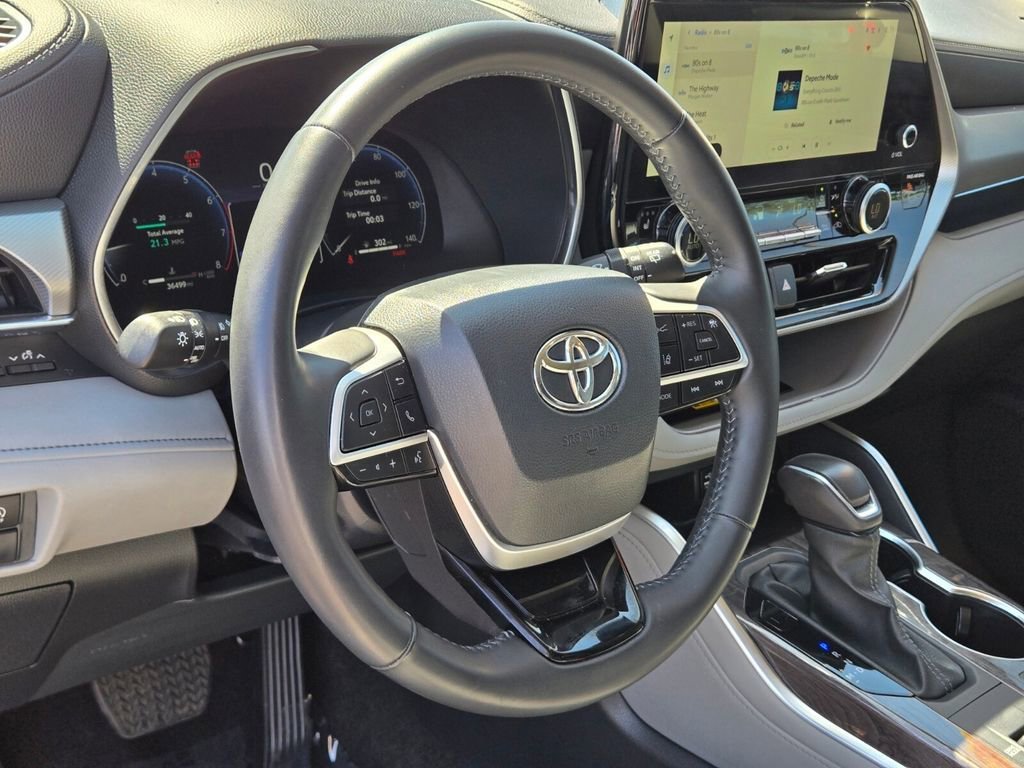 2024 Toyota Highlander Platinum - Photo 19