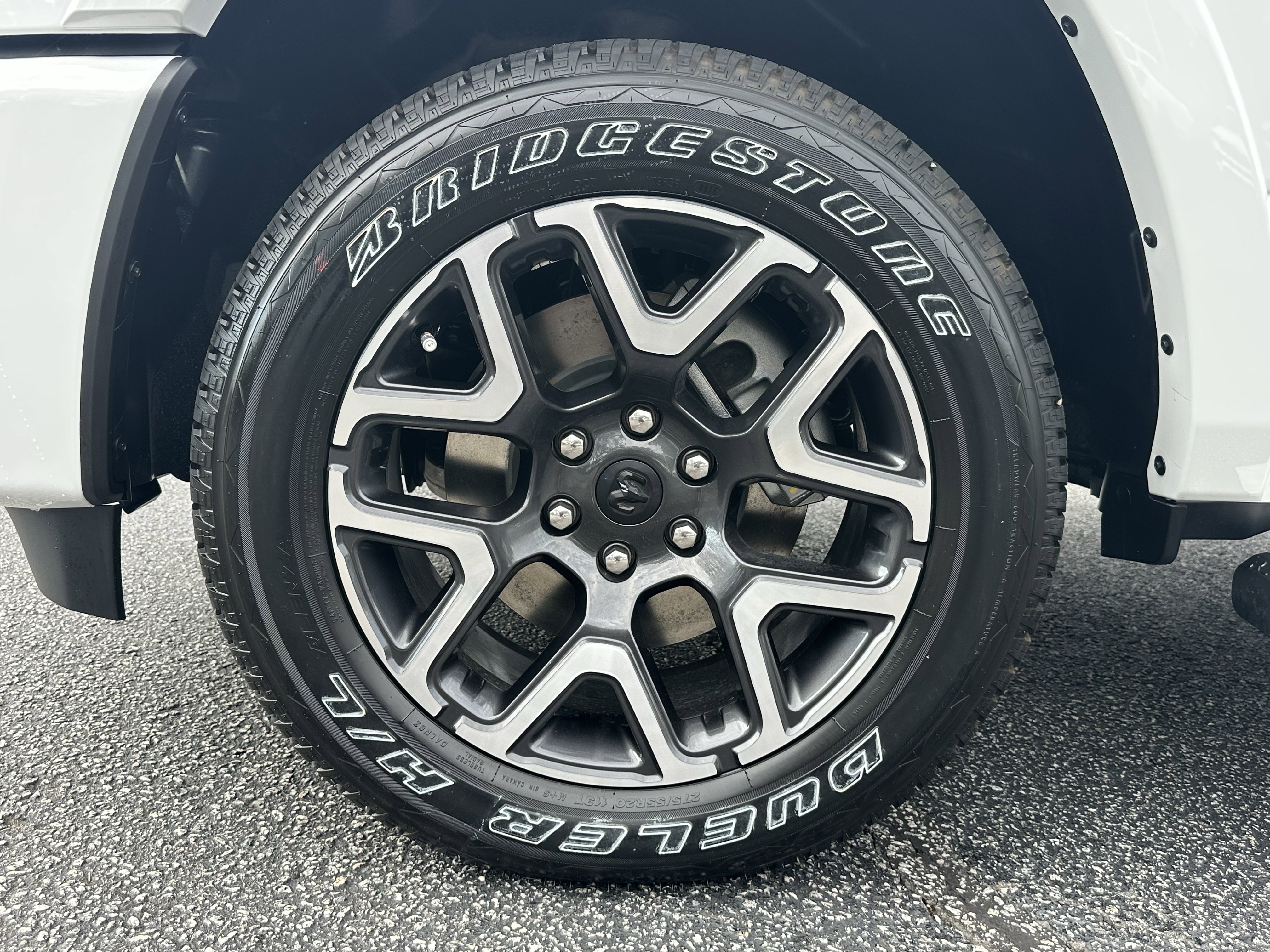 New 2026 Bright White Clear-Coat Exterior Paint RAM Laramie image 12