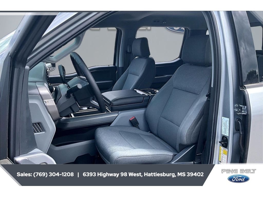 2025 Ford F-150 XLT - Photo 19