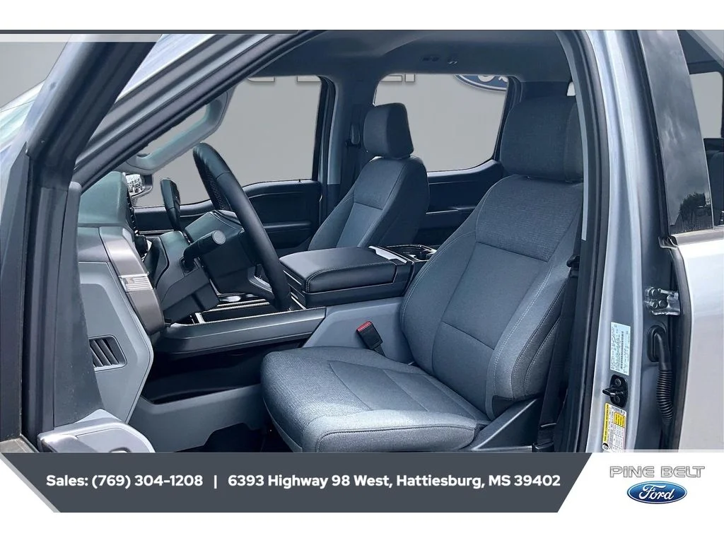 2025 Ford F-150 XLT - Photo 19
