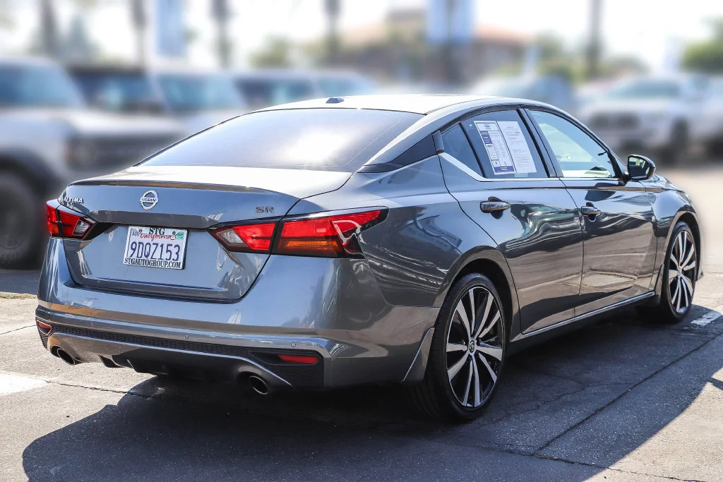 Used 2020 Gray Nissan 2.5 SR image 7