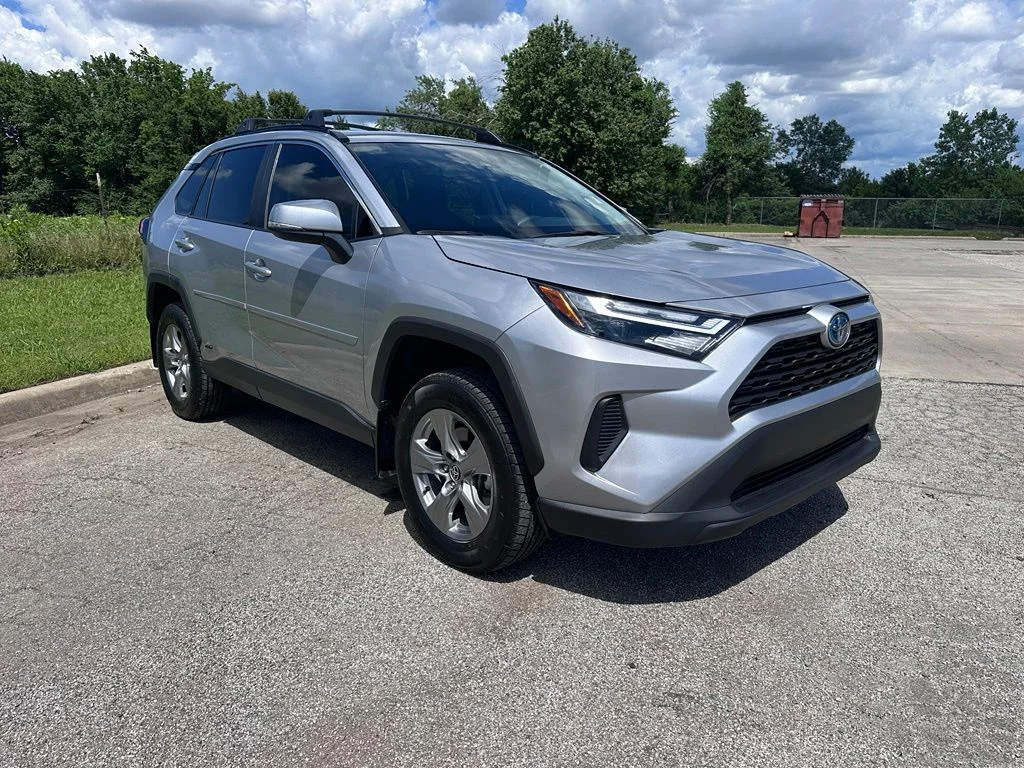 Used 2024 Silver Toyota XLE image 4