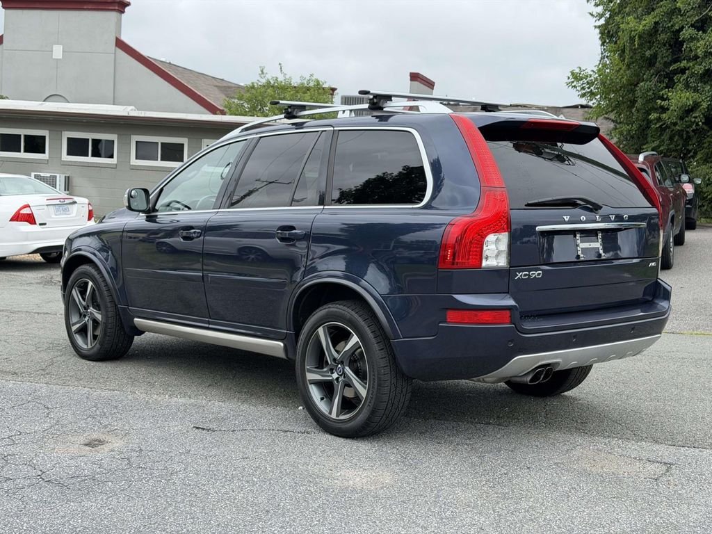 Used 2014 Blue Volvo 3.2 image 22