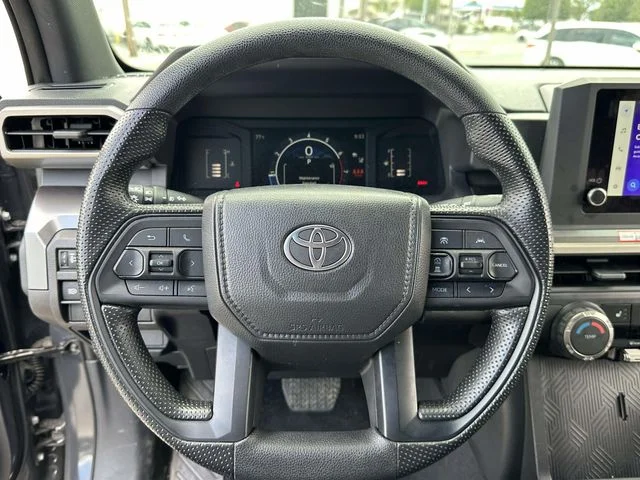 Used 2025  Toyota SR5 image 17
