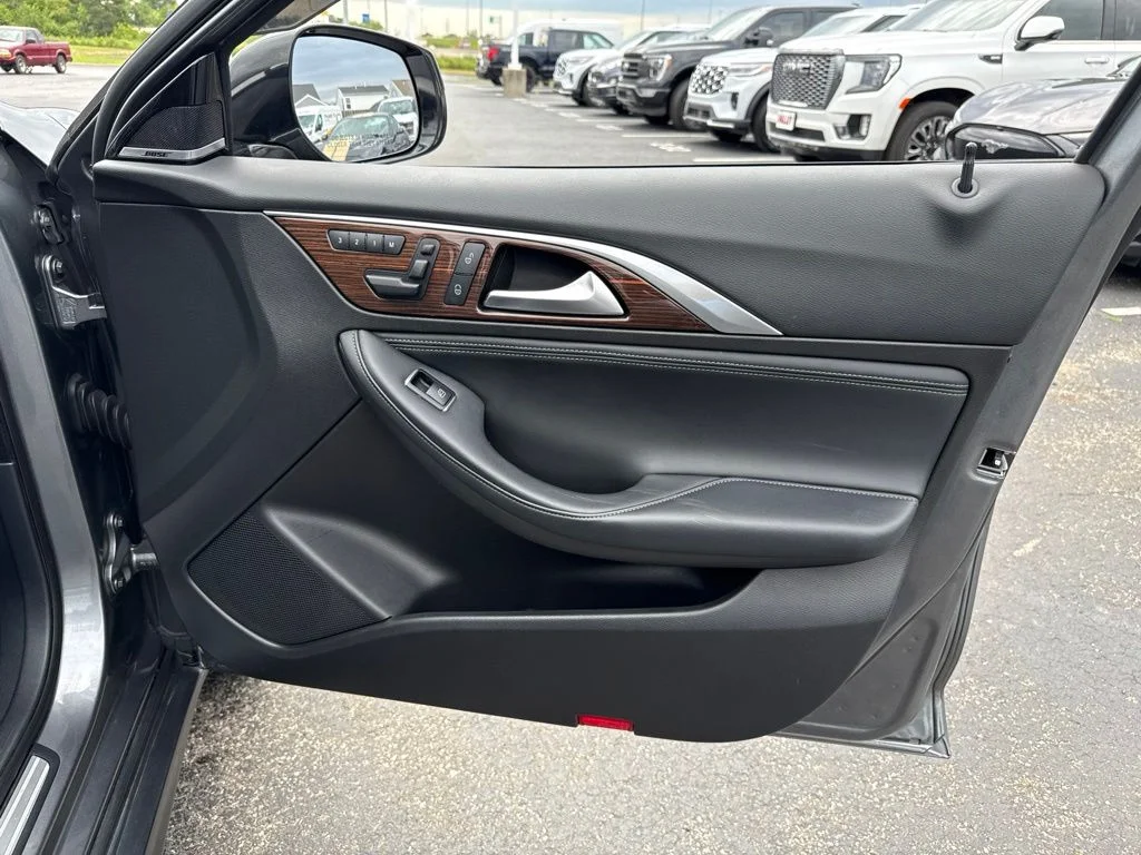 Used 2017 Graphite Shadow INFINITI Premium image 33