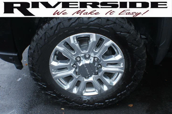 Certified Used 2022 Onyx Black GMC Denali image 5