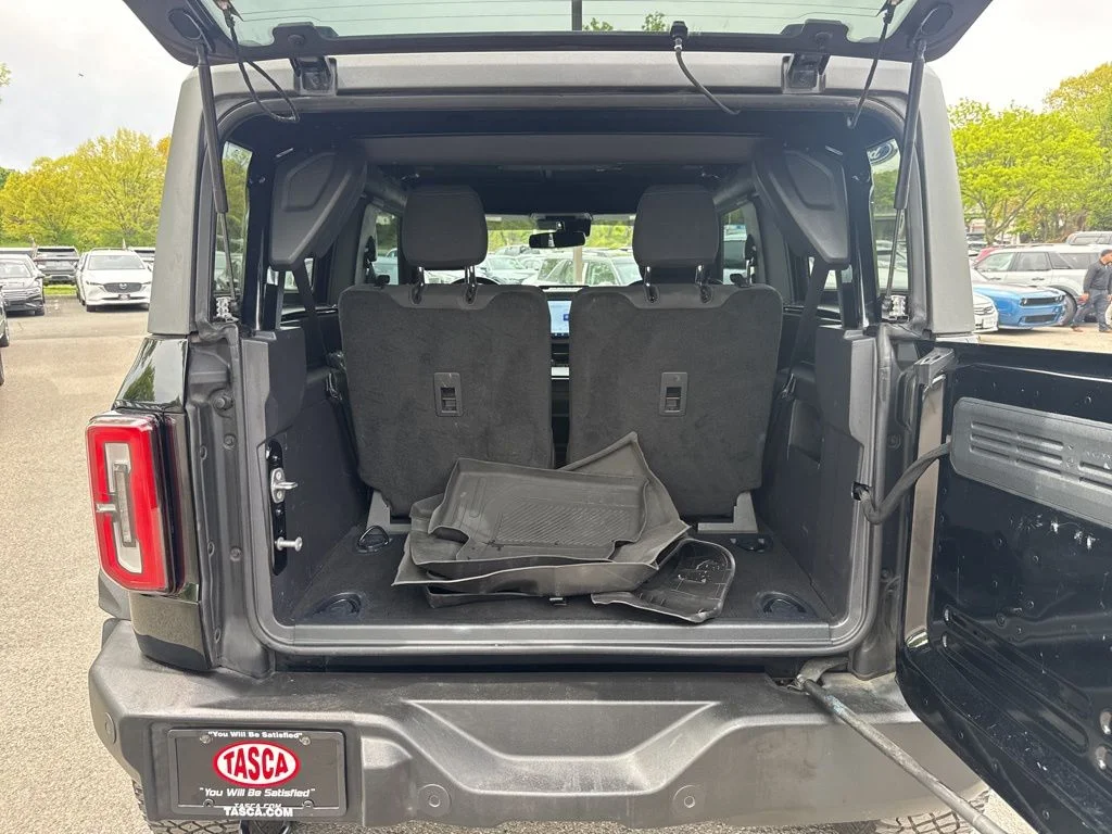 Used 2022 Black Ford Wildtrak image 27
