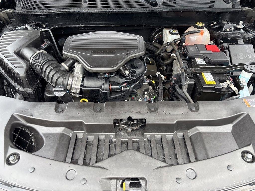 Used 2023 Black Chevrolet RS image 10