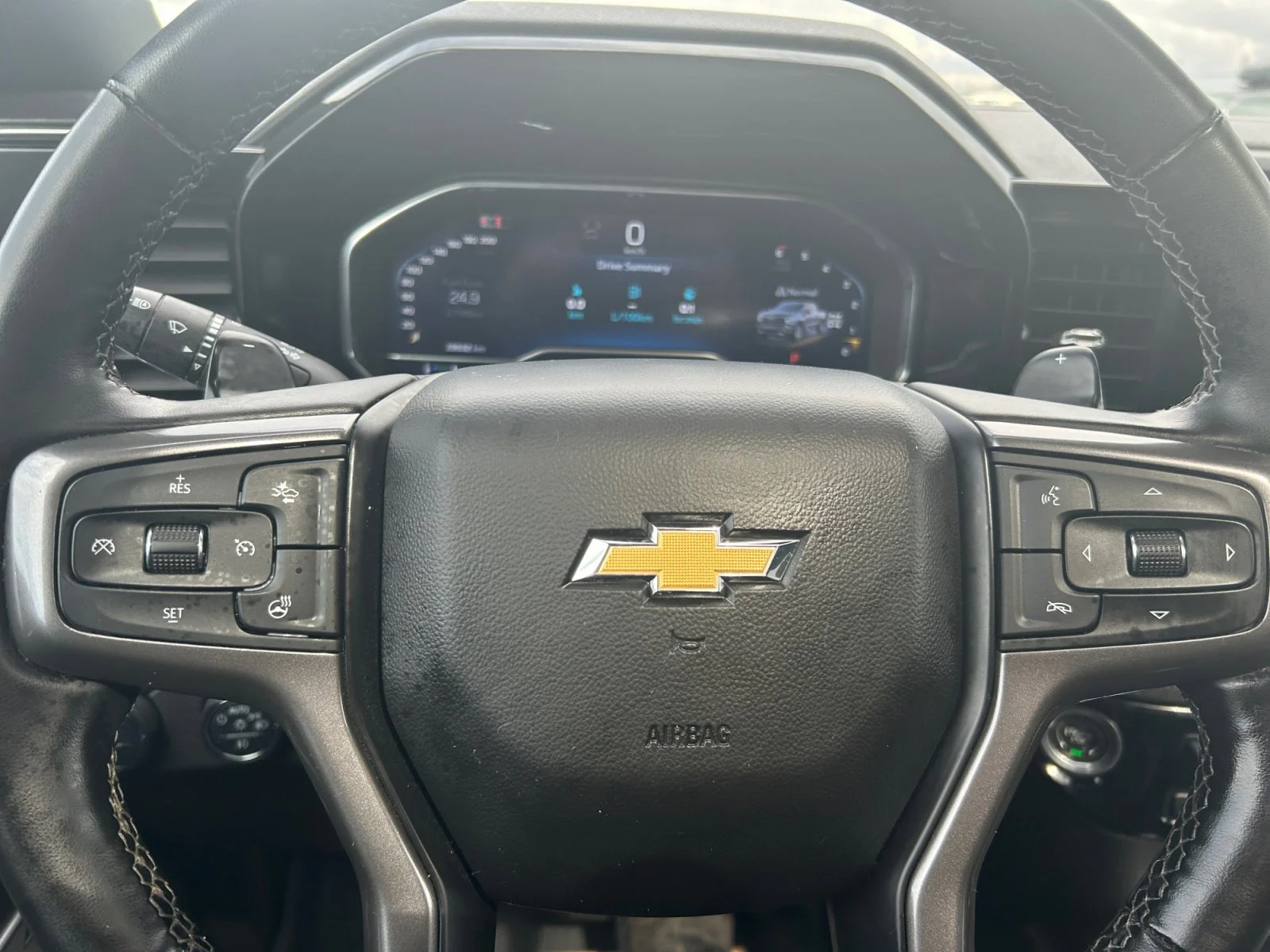 Used 2024 Blue Chevrolet Crew Cab  HIGH COUNTRY image 23