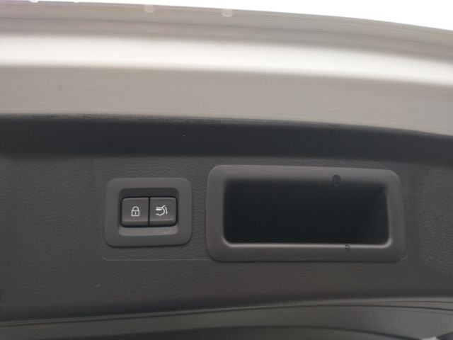 Used 2025 Beige Mazda Premium image 22