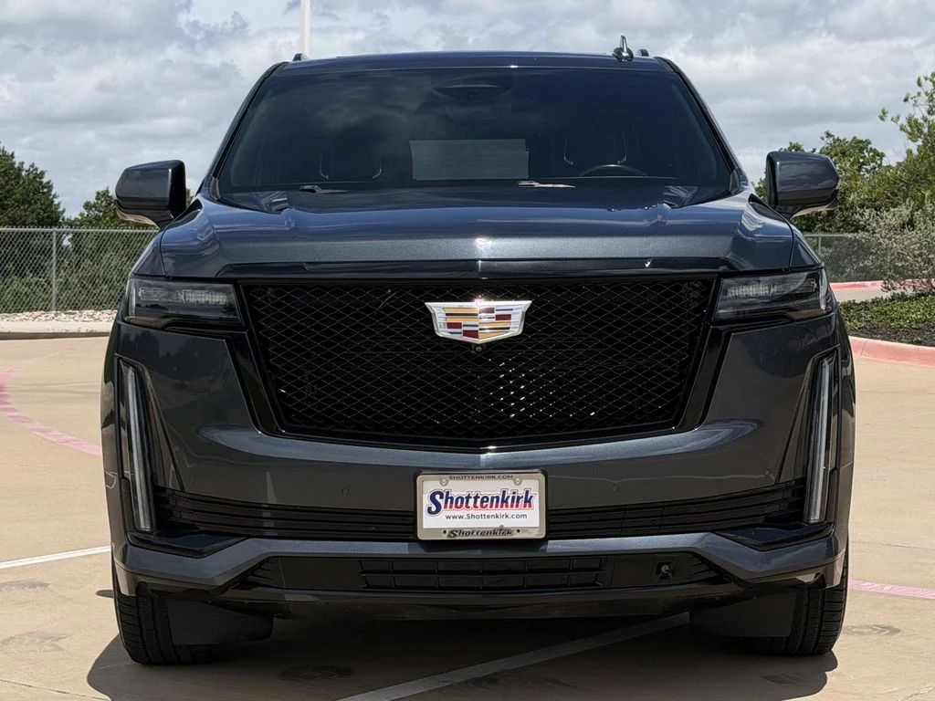 Used 2021 Gray Cadillac Sport image 7