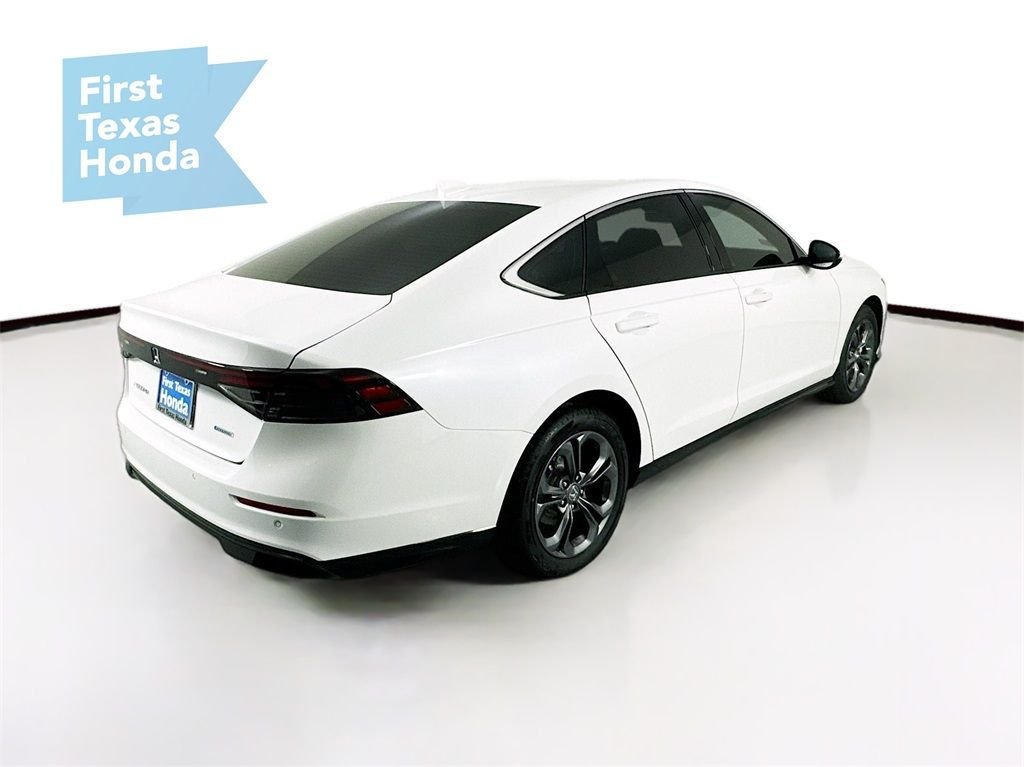 New 2026 Platinum White Pearl Honda EX-L image 7