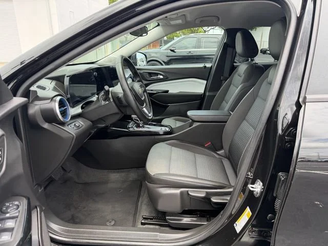 Used 2026 Mosaic Black Metallic Chevrolet LT image 10