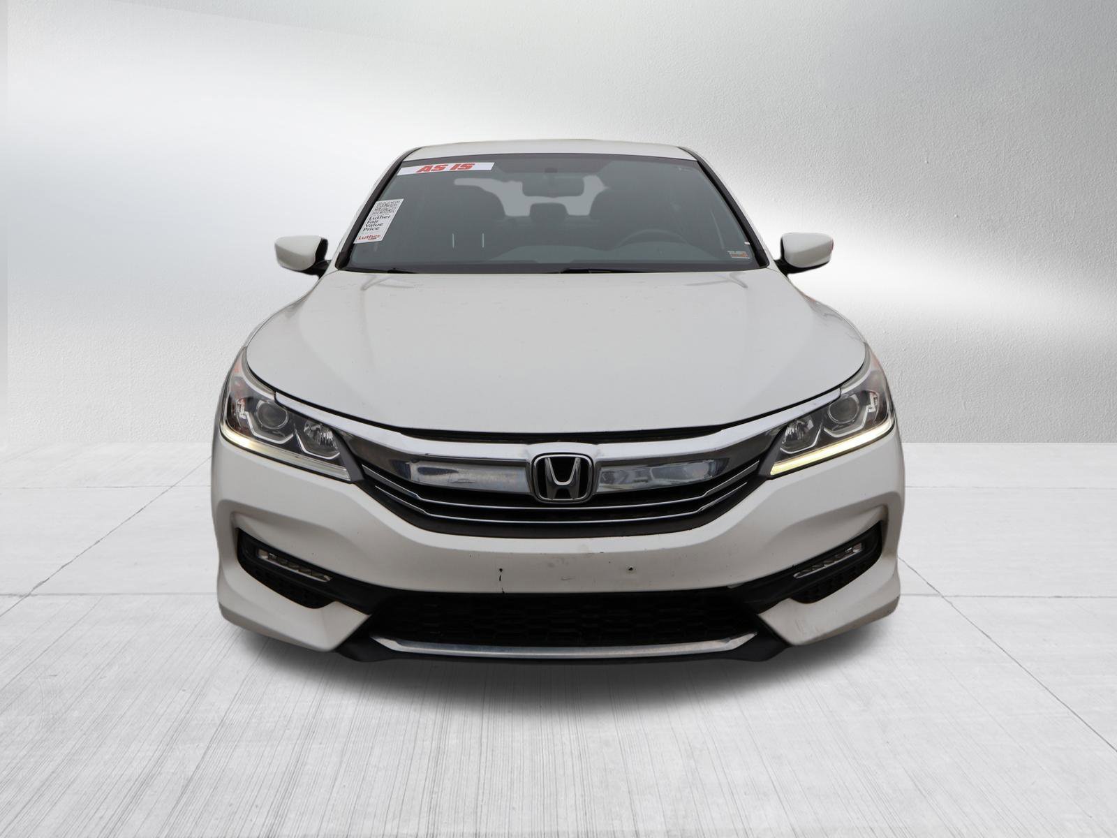 Used 2016 Honda Accord Sport with VIN 1HGCR2F52GA143930 for sale in Kansas City