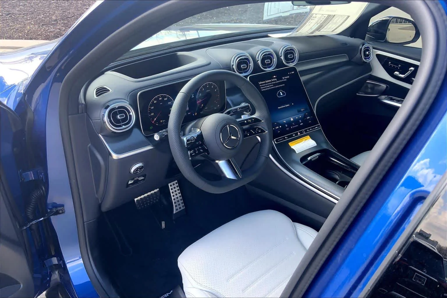 New 2026 Starling Blue Metallic Mercedes-Benz GLC 300 image 8