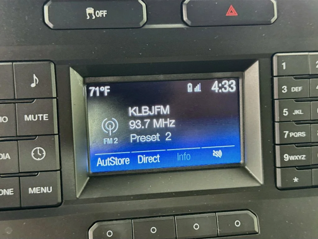 Used 2016 Silver Ford XL image 15