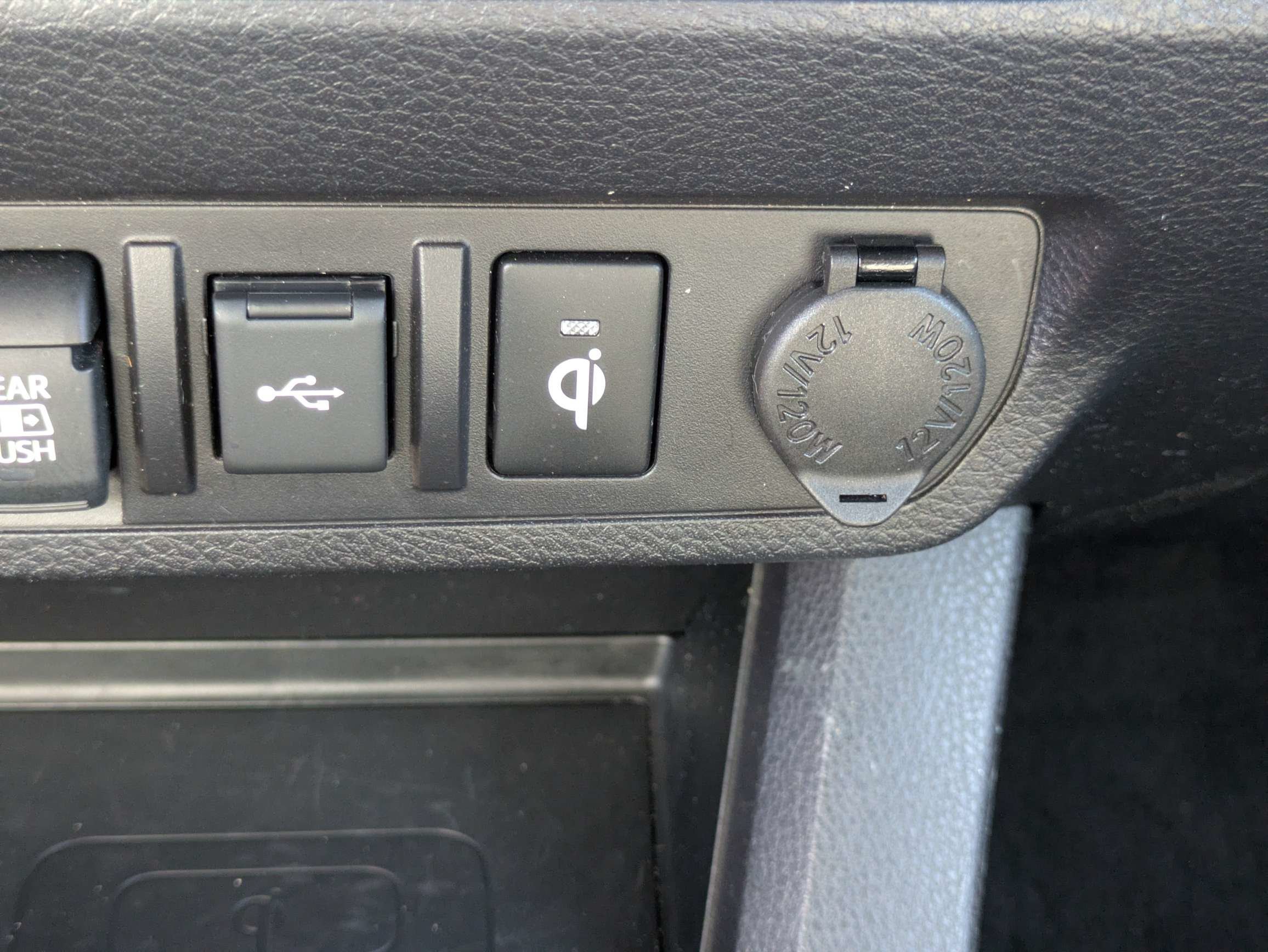 Used 2023 White Toyota  image 22