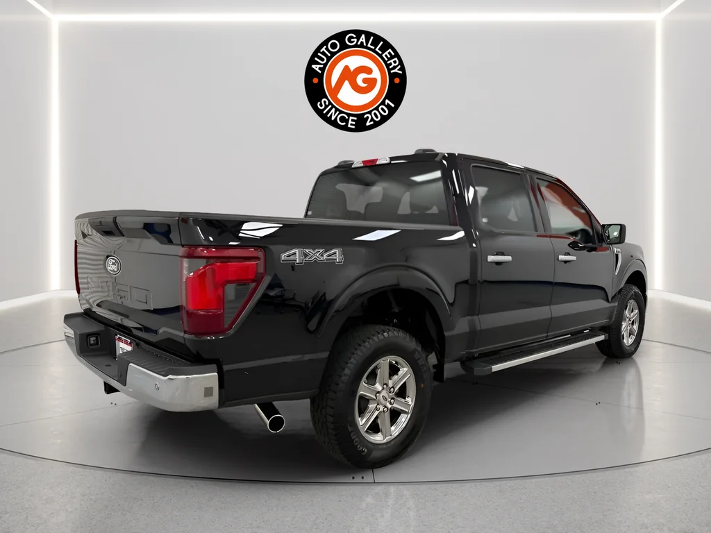 Used 2025 Black Ford XLT image 3