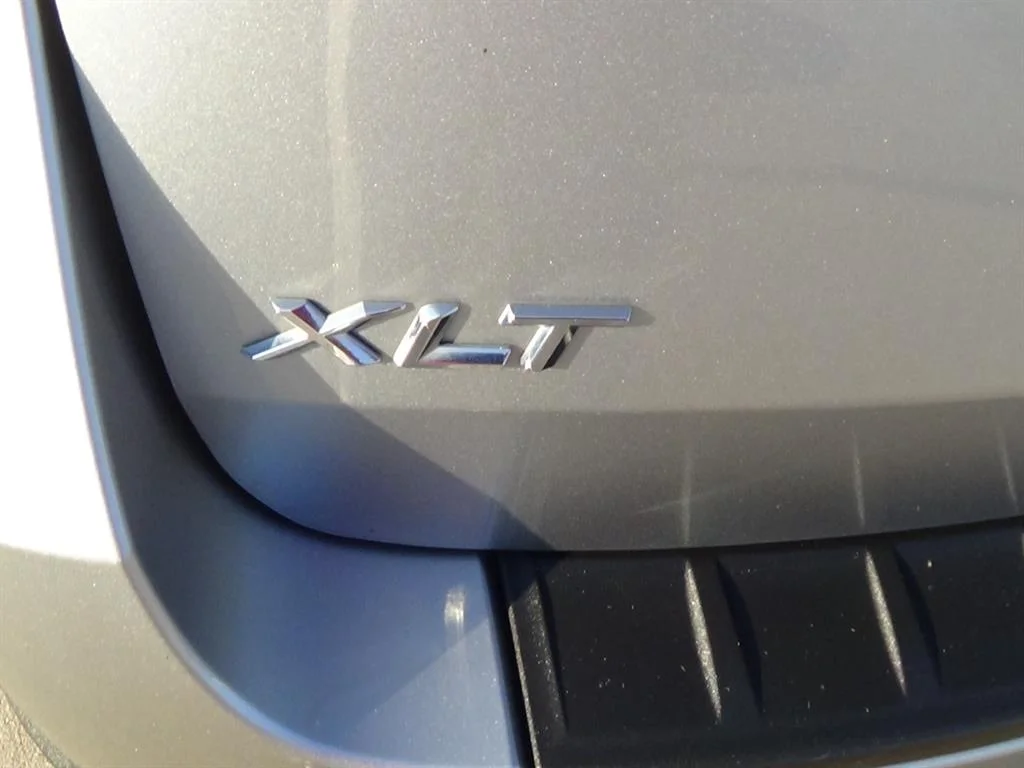 Certified Used 2024 Iconic Silver (js) Ford XLT image 10
