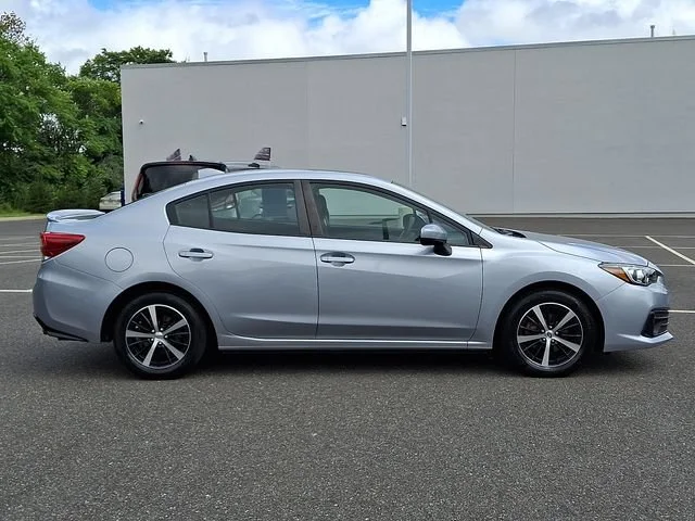 Used 2022 Silver Subaru Premium Sedan image 8