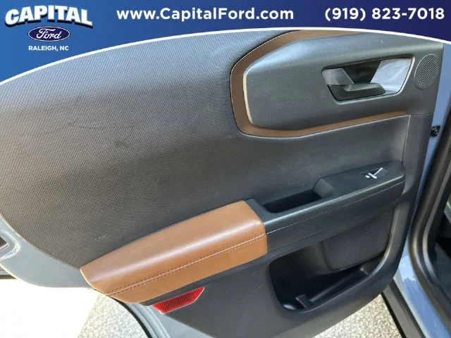 Used 2024 Gray Ford Badlands image 17