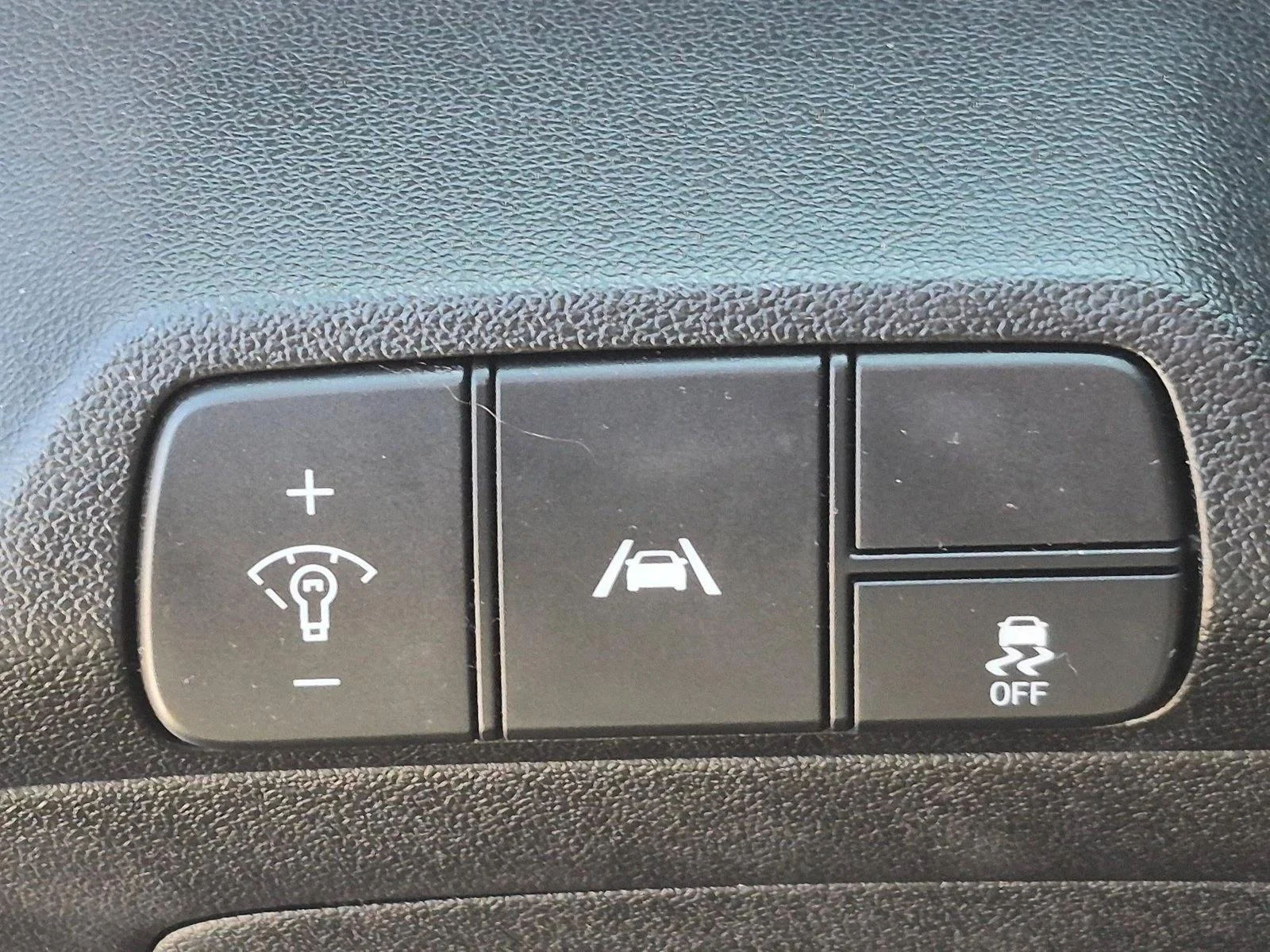 Used 2023 Fluid Metal Hyundai SEL image 11