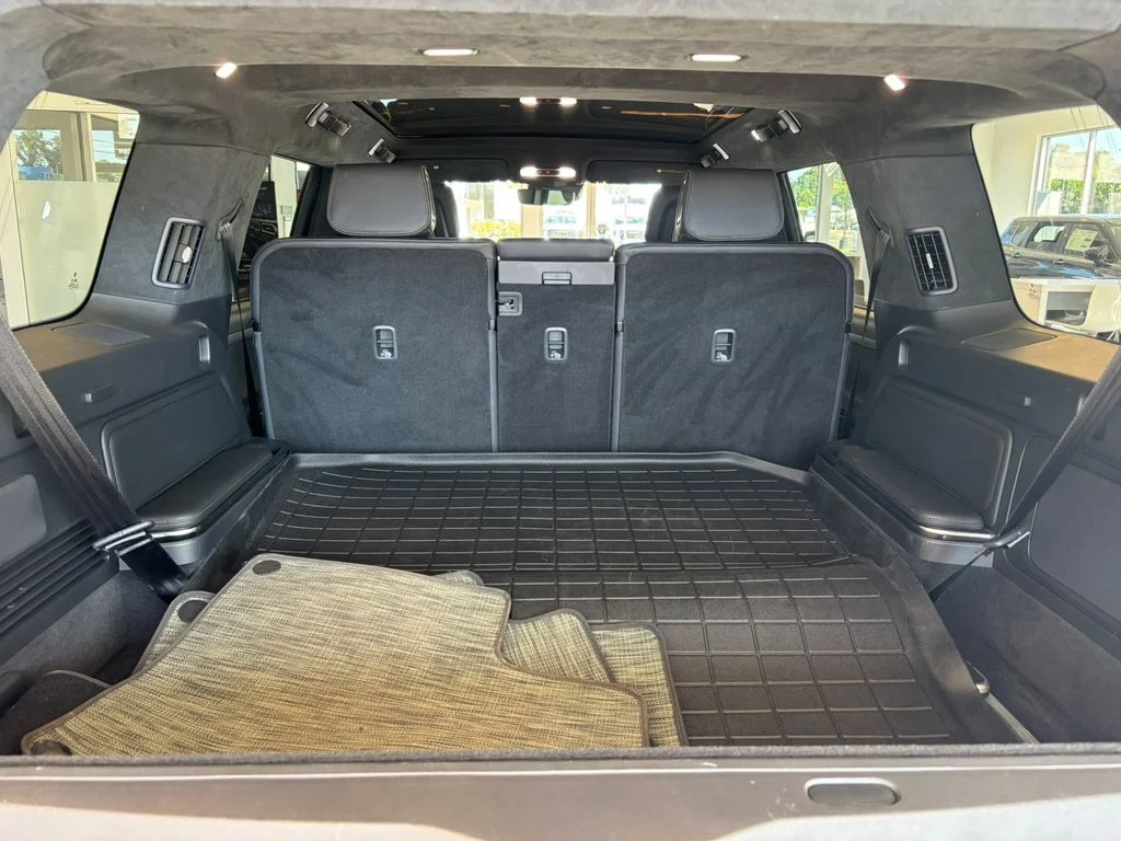 Used 2024  Rivian Adventure image 22
