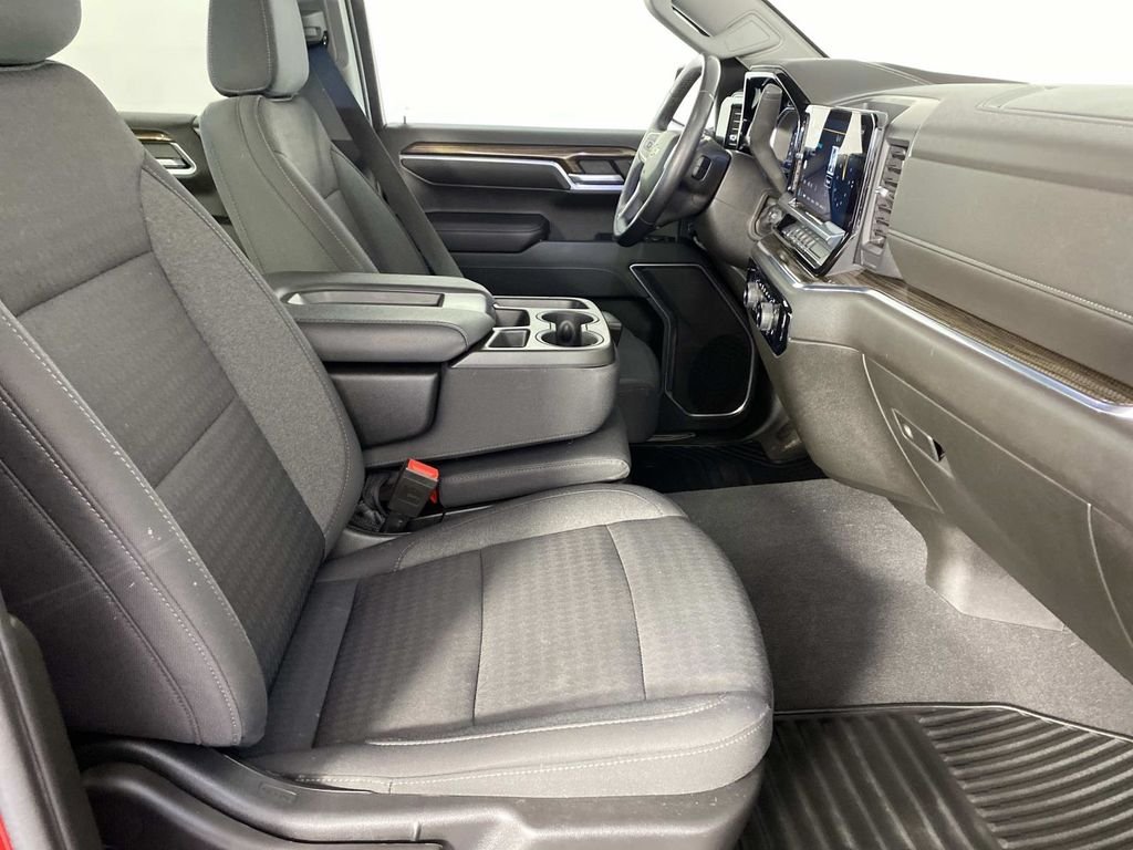 Used 2022 Red Chevrolet LT image 11