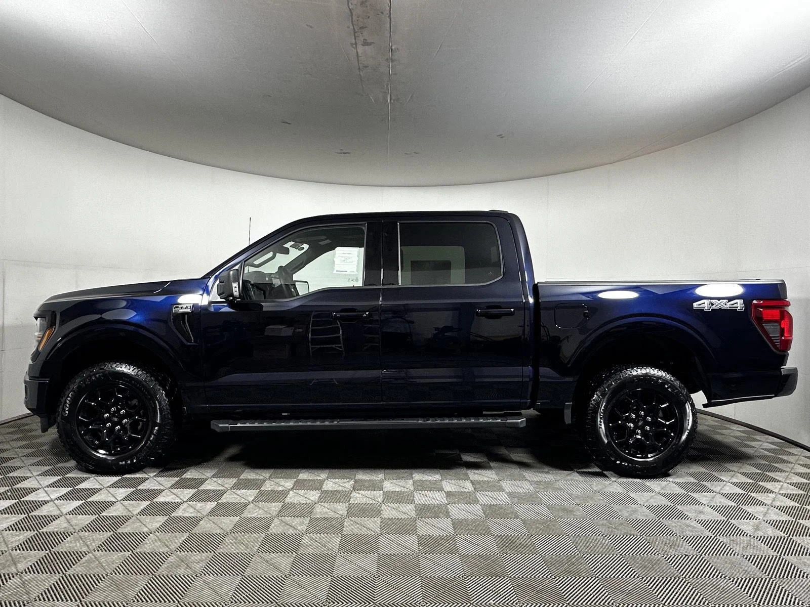 New 2026 Antimatter Blue Metallic Ford XLT image 5