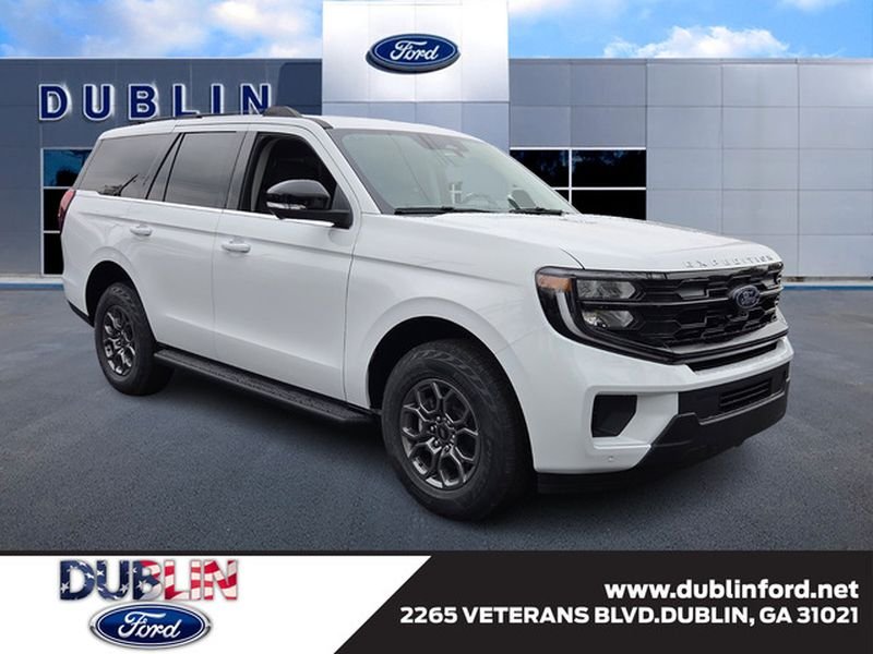 2026 Ford Expedition Active's photo