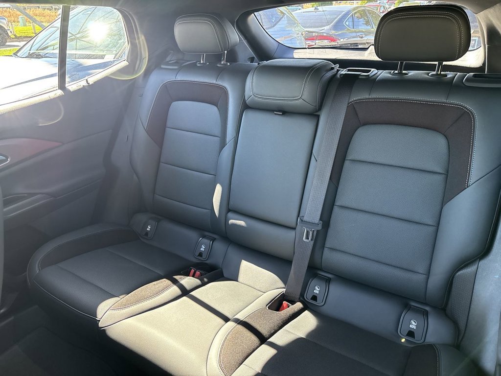 2024 Chevrolet Equinox EV RS - Photo 28
