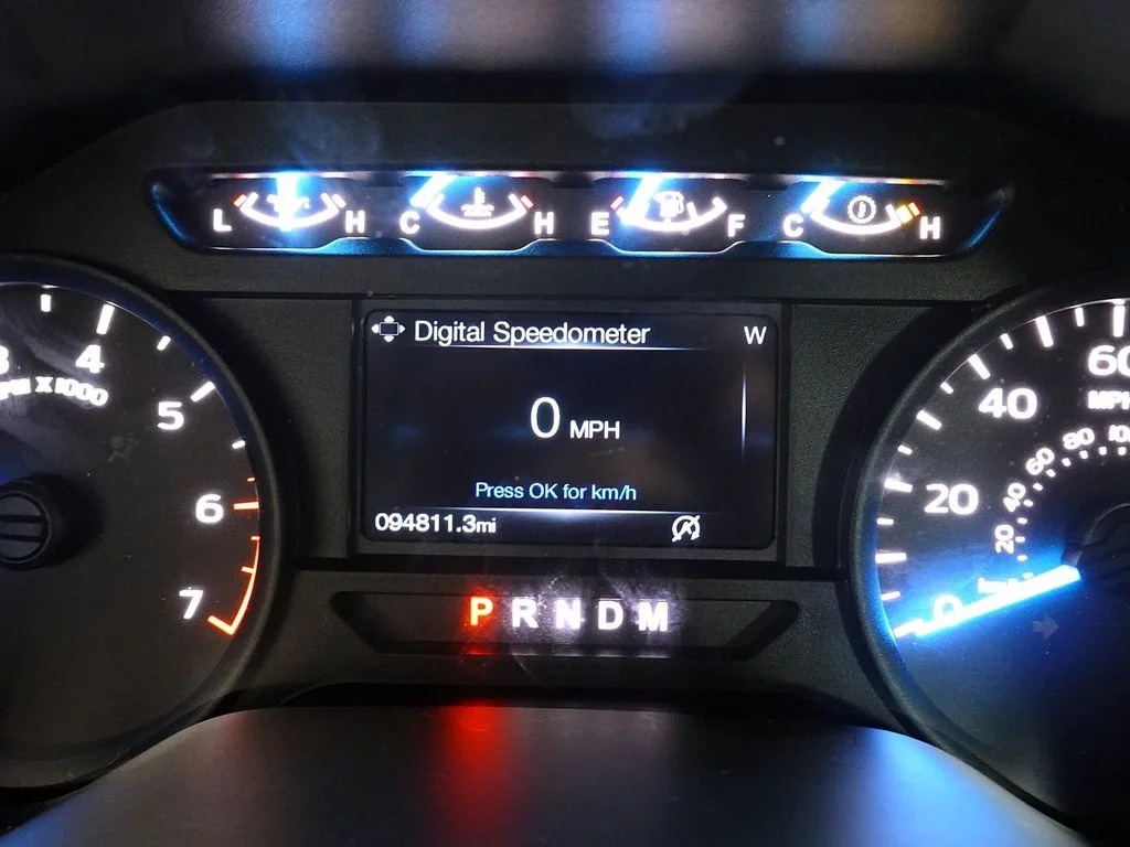 Used 2018 Red Ford XL image 19