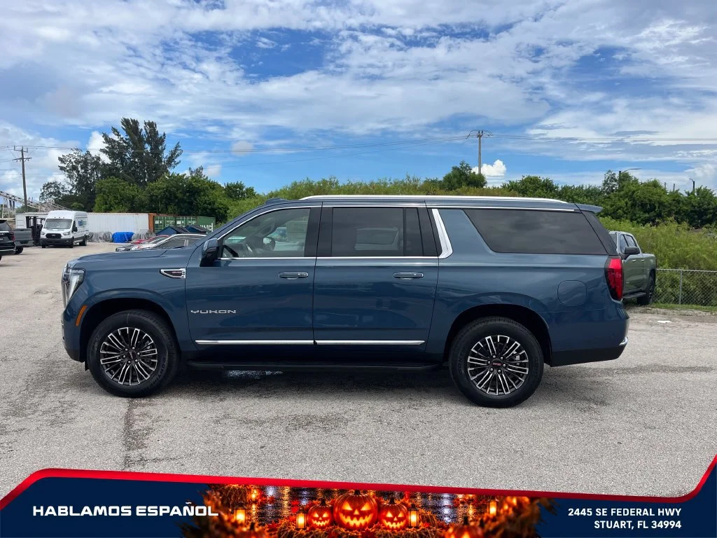 New 2026 Downpour Metallic GMC Elevation image 4